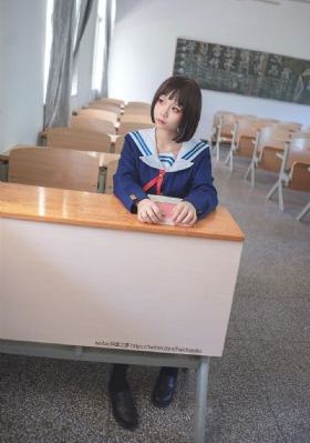 美女黄色片