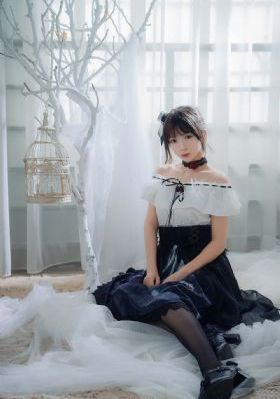 诱人的极品女邻居hd